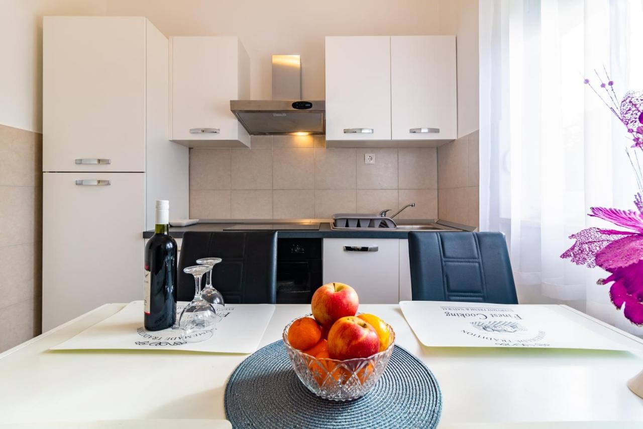 Apartments Mihael Split Exterior foto